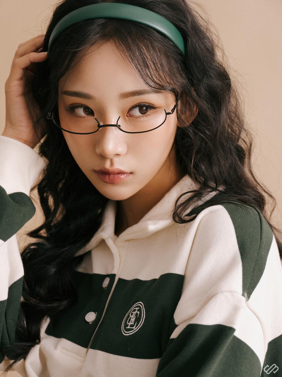 룩북,패션,화보,인물,모델,인플루언서,밸로르,컬러프로필