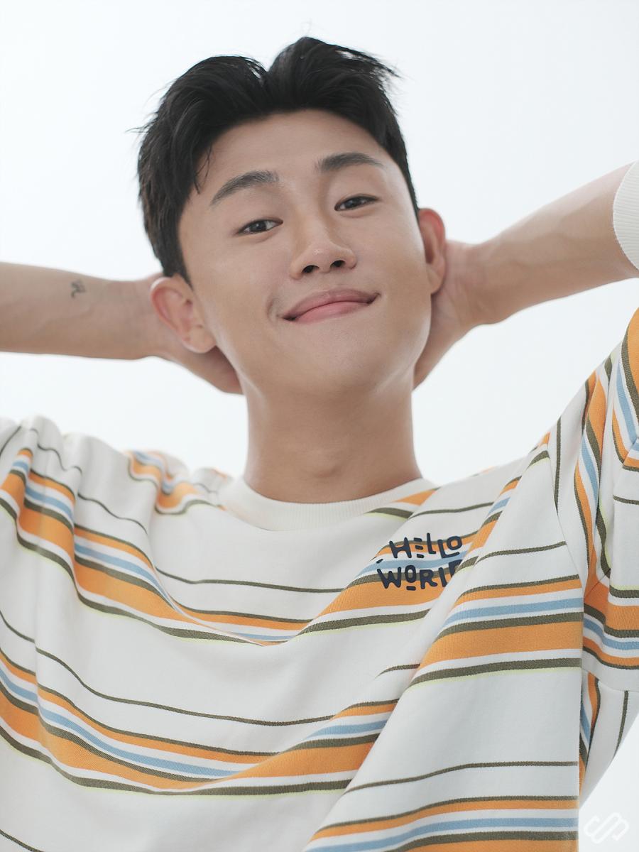 배우